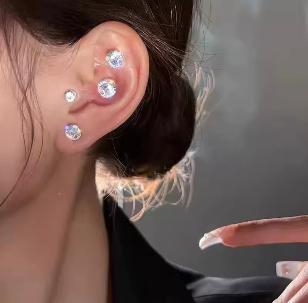 Faux-Piercing-Oreile-Diamond